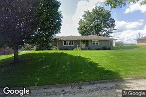 811 6th Ave SW, Cascade, IA 52033