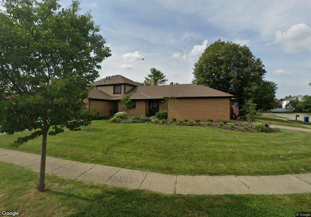 2014 Queensgate Ln unit 2014, Columbus, OH 43235 - photo 1