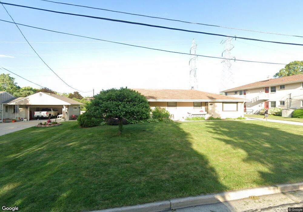 2310 N 120th St, Milwaukee, WI 53226 - photo 1