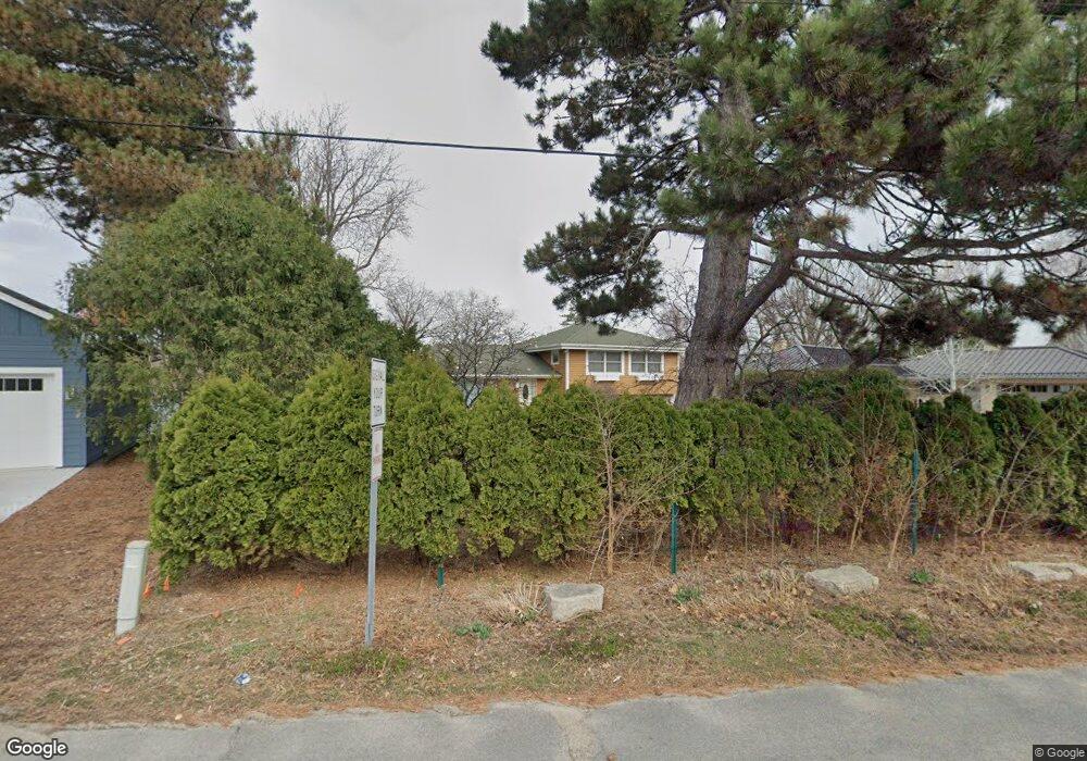 20060 Minnetonka Blvd, Excelsior, MN 55331 - photo 1