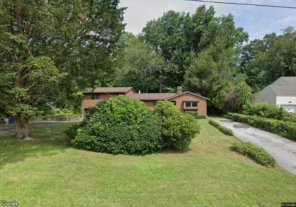 14 Ramapoo Hill Rd, Ridgefield, CT 06877 - photo 1