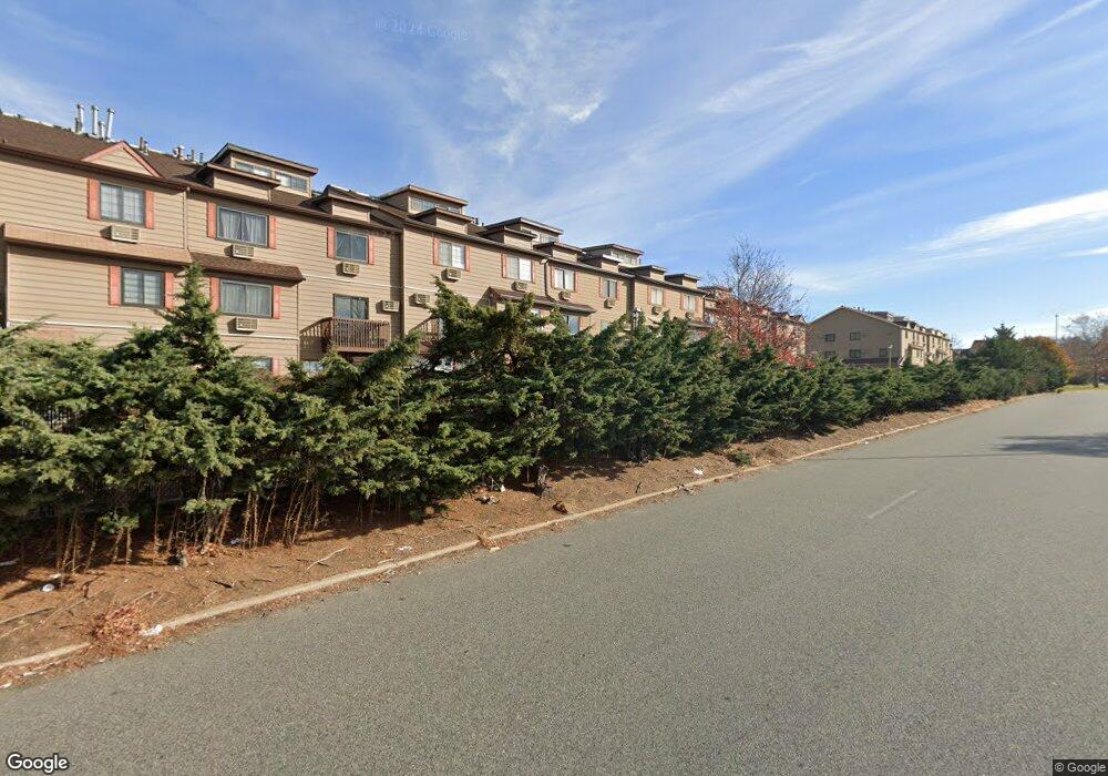 60 Gardenia Ln unit A, Staten Island, NY 10314 - photo 1