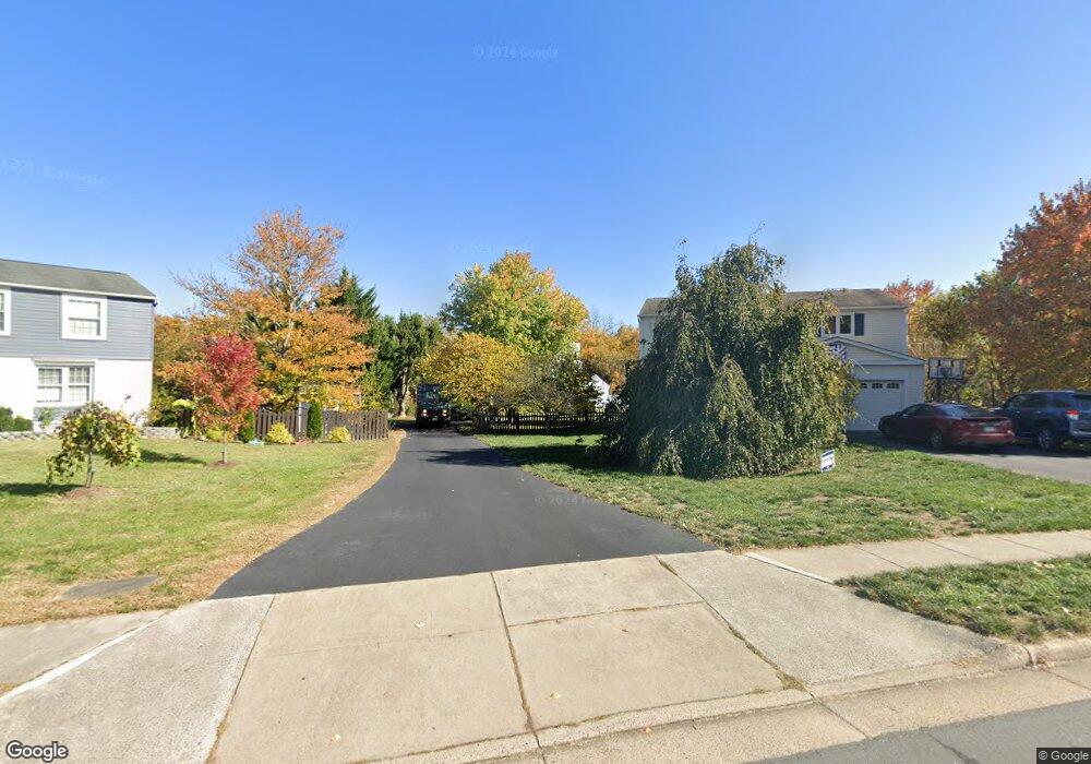 4413 Cub Run Rd, Chantilly, VA 20151 - photo 1