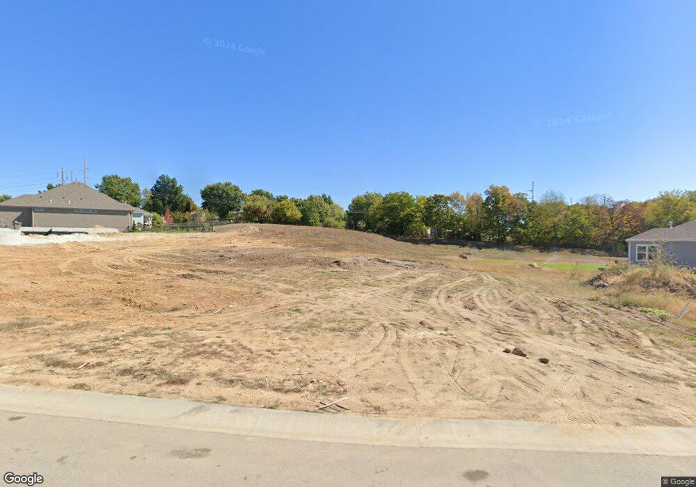 7203 Westgate St, Shawnee, KS 66216 - photo 1