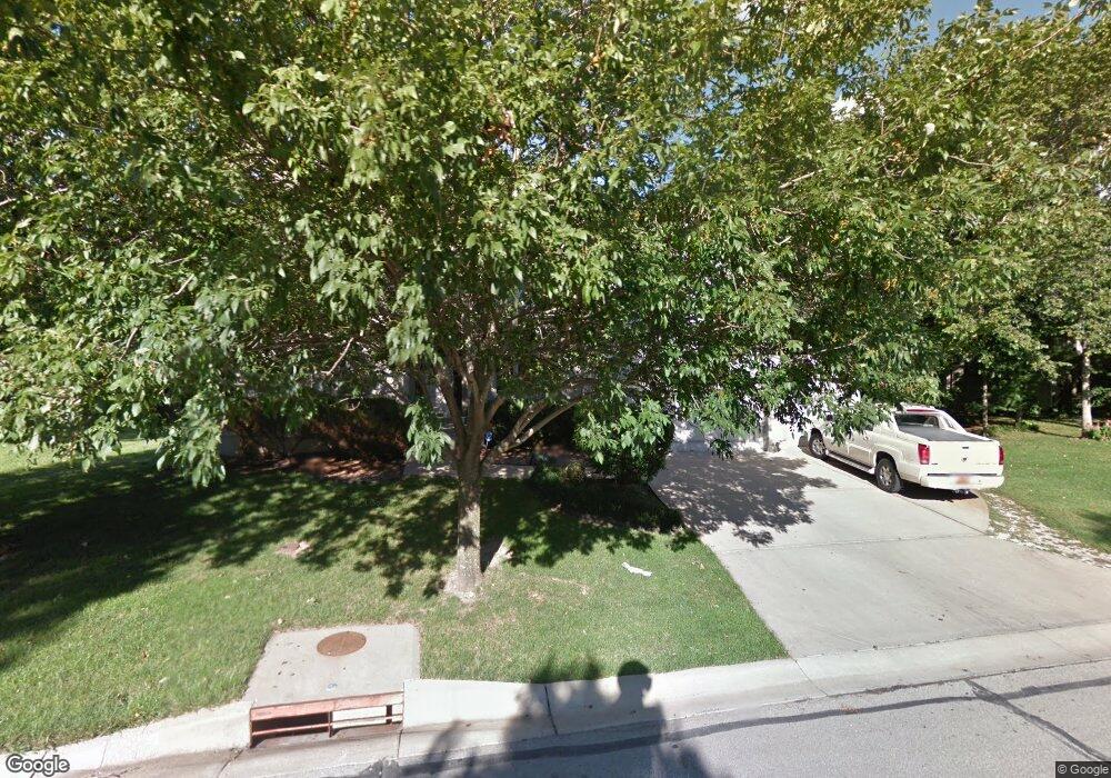 7564 Eicher Dr, Shawnee, KS 66217 - photo 1