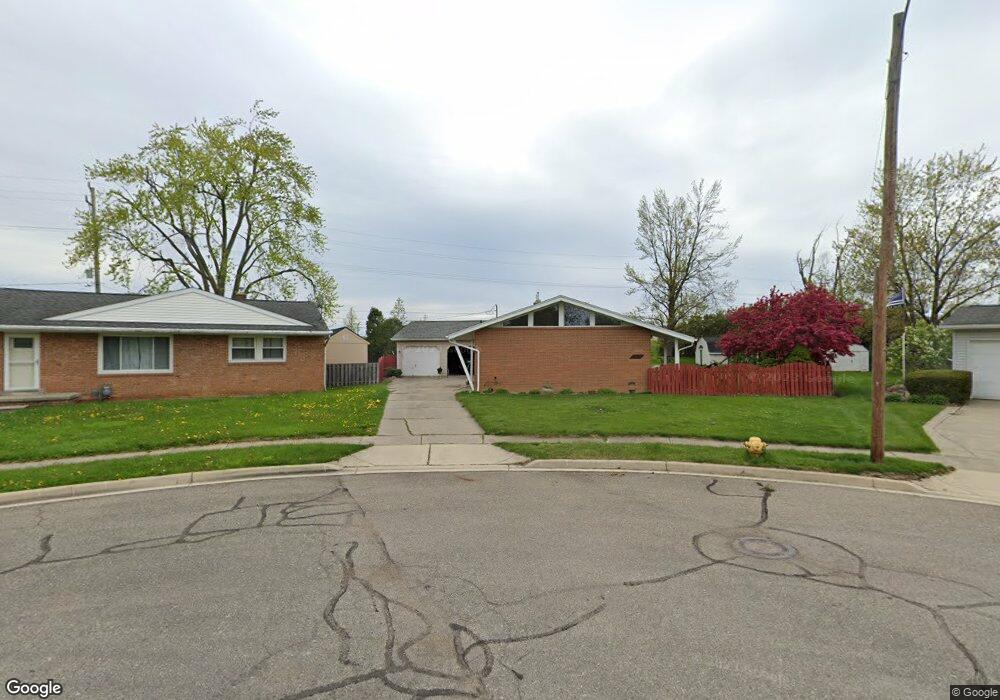 400 Feeman Ct, Adrian, MI 49221 - photo 1