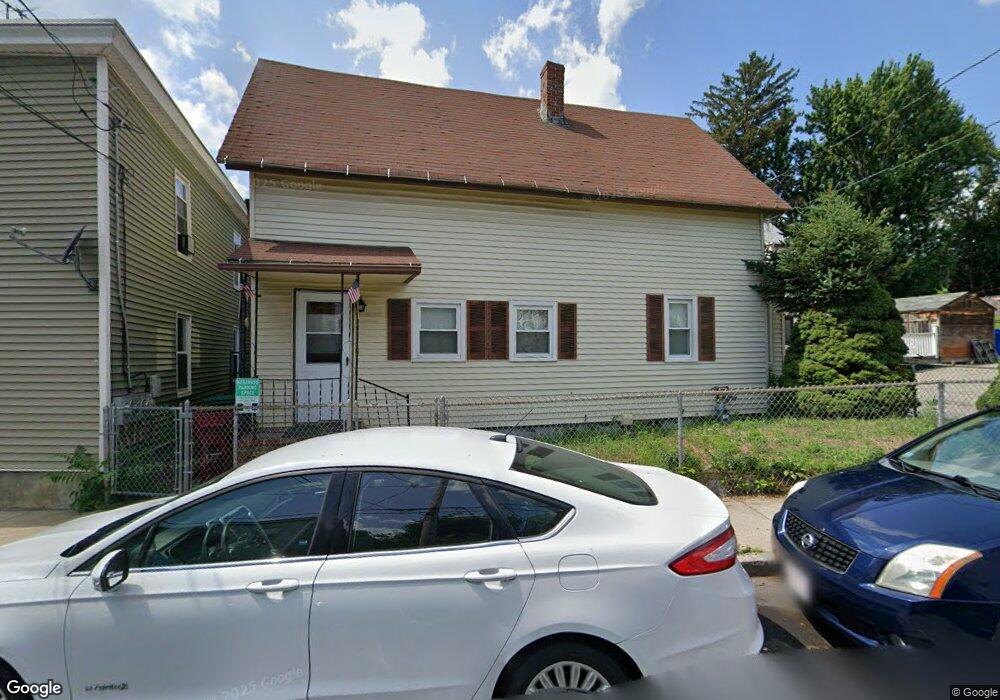 4 L St, Lowell, MA 01850 - photo 1