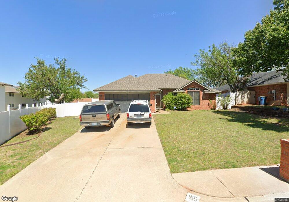 915 Castle Rd, Edmond, OK 73034 - photo 1