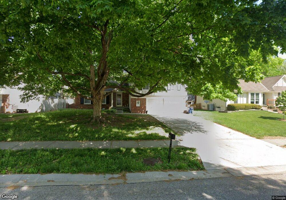 12214 W 102nd St, Lenexa, KS 66215 - photo 1