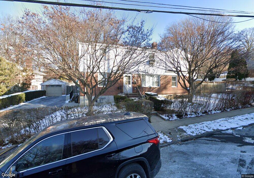 162 Park Hill Ave unit 1, Yonkers, NY 10705 - photo 1