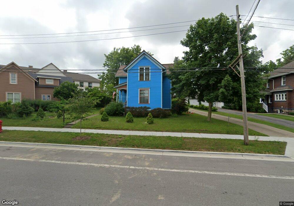 925 Flint St, Frankenmuth, MI 48734 - photo 1