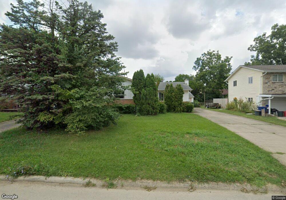 909 Brixham Rd, Columbus, OH 43204 - photo 1