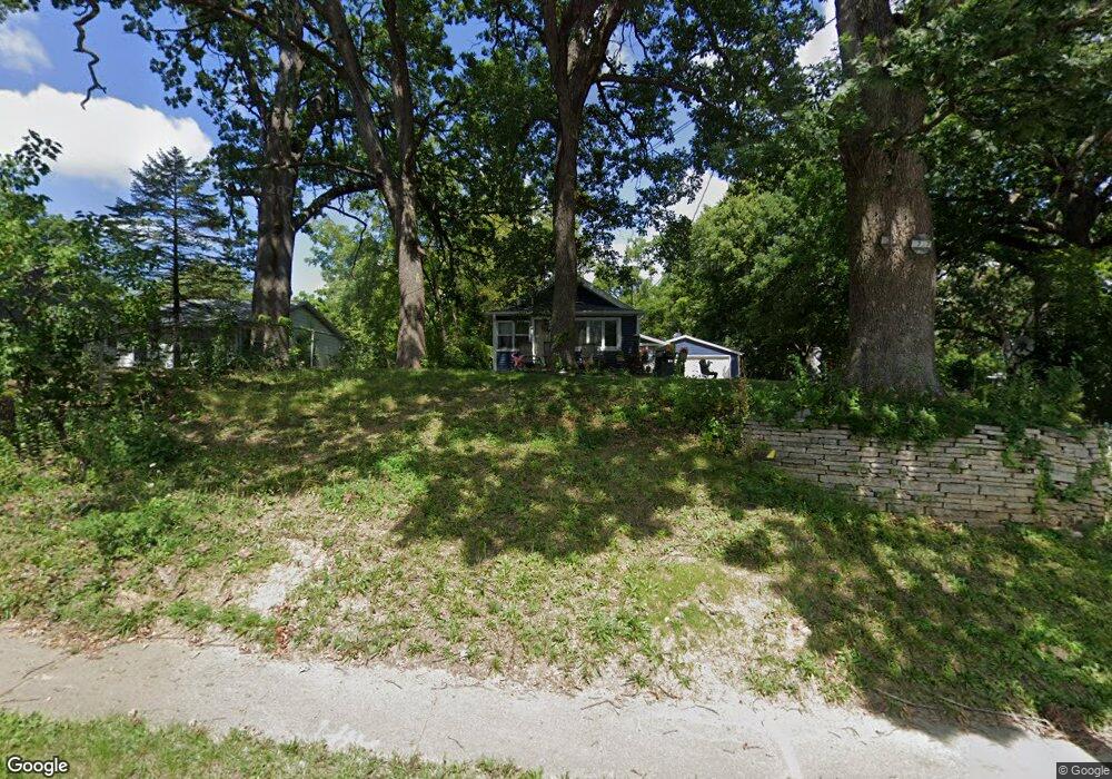 2727 Hickman Rd, Des Moines, IA 50310 - photo 1