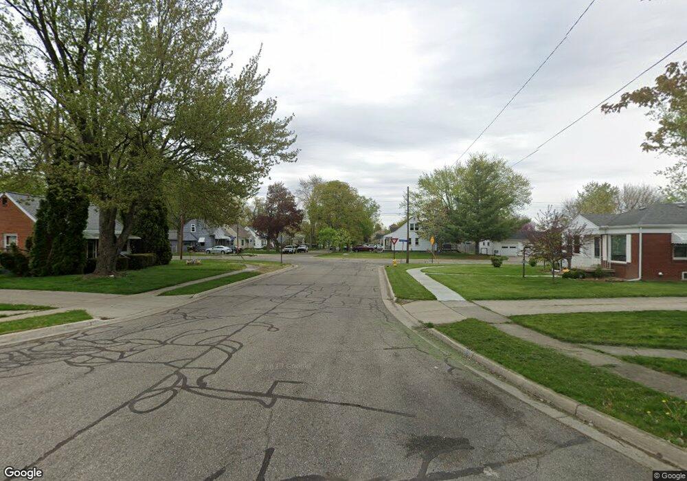 1505 Sherman Ct, Adrian, MI 49221 - photo 1