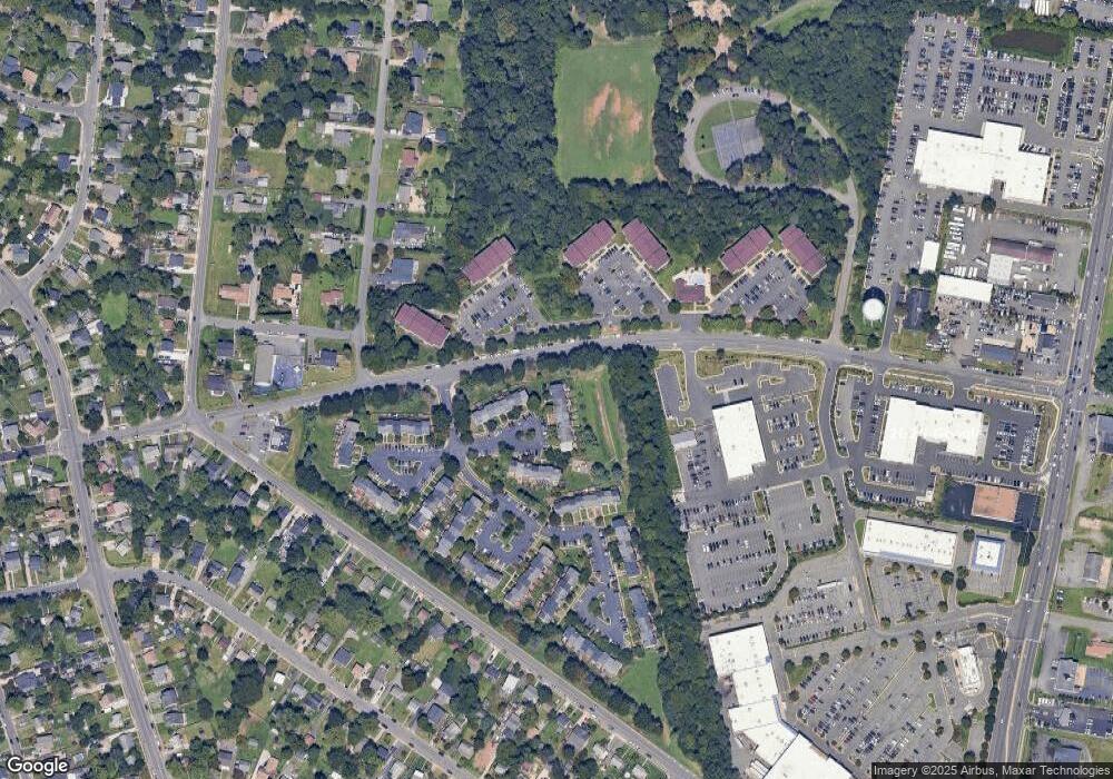 8566 Cabot Ct, Manassas, VA 20111 - photo 1