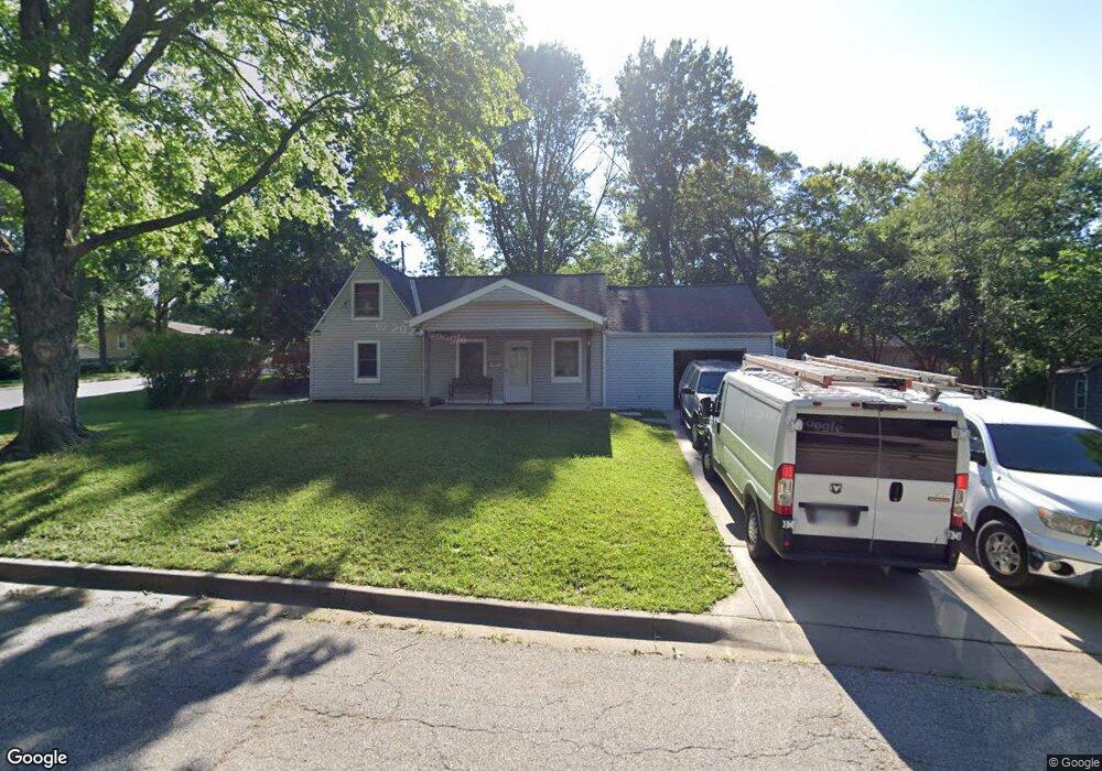 5534 Perry Ln, Shawnee, KS 66203 - photo 1