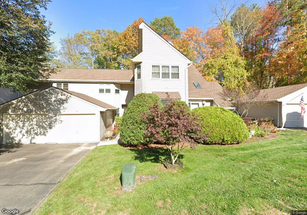 28 Folkstone Rd unit B, Broad Brook, CT 06016 - photo 1