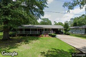 405 3rd St NW, Reform, AL 35481