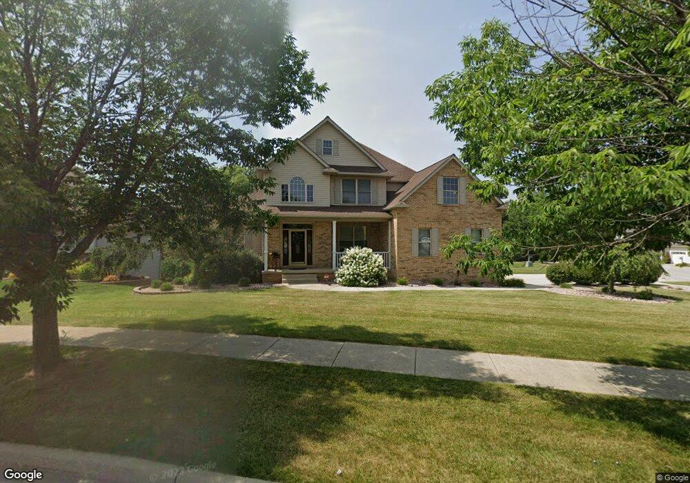 658 Davis Cir, Crown Point, IN 46307 - photo 1