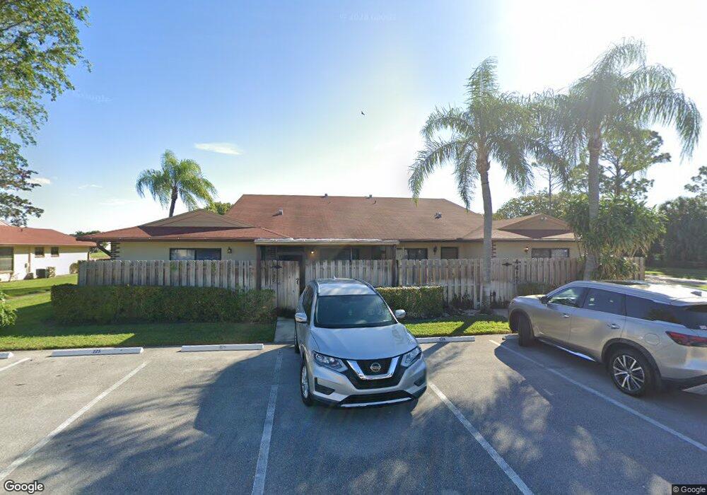 4413 Woodstock Dr unit C, West Palm Beach, FL 33409 - photo 1