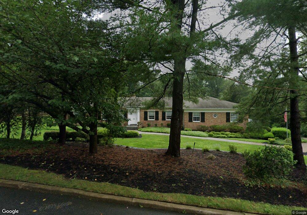 894 Huron Rd, Franklin Lakes, NJ 07417 - photo 1