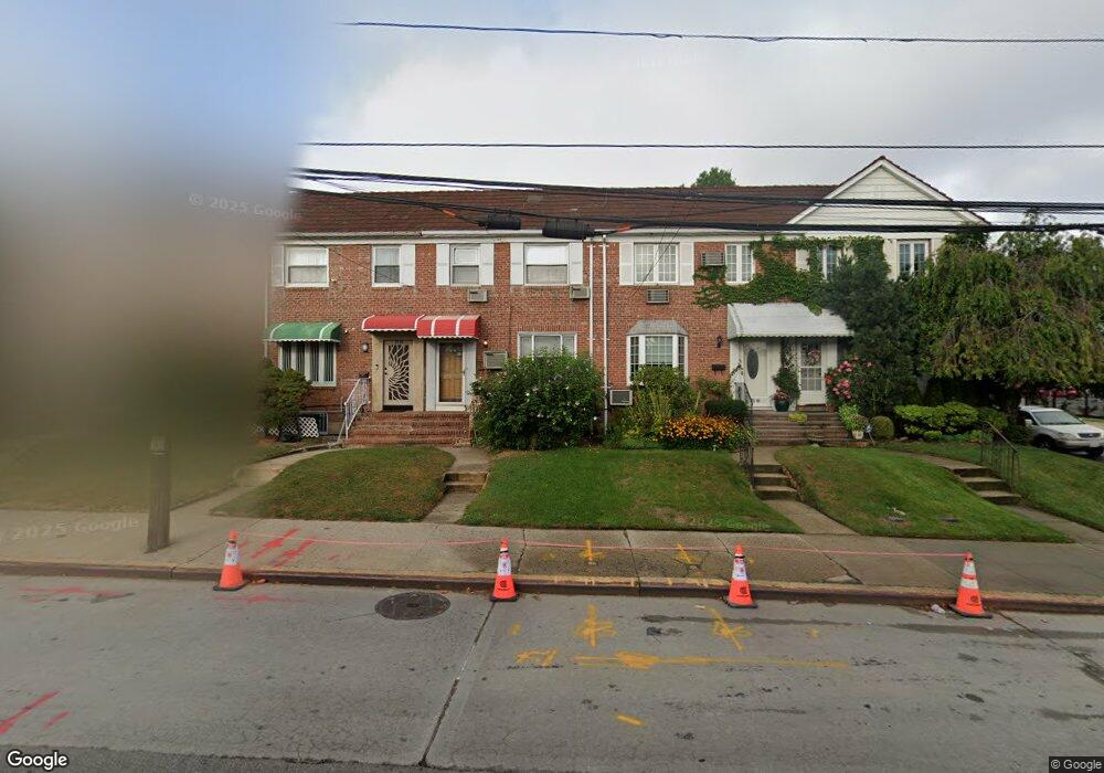 75-06 Utopia Pkwy, Fresh Meadows, NY 11366 - photo 1