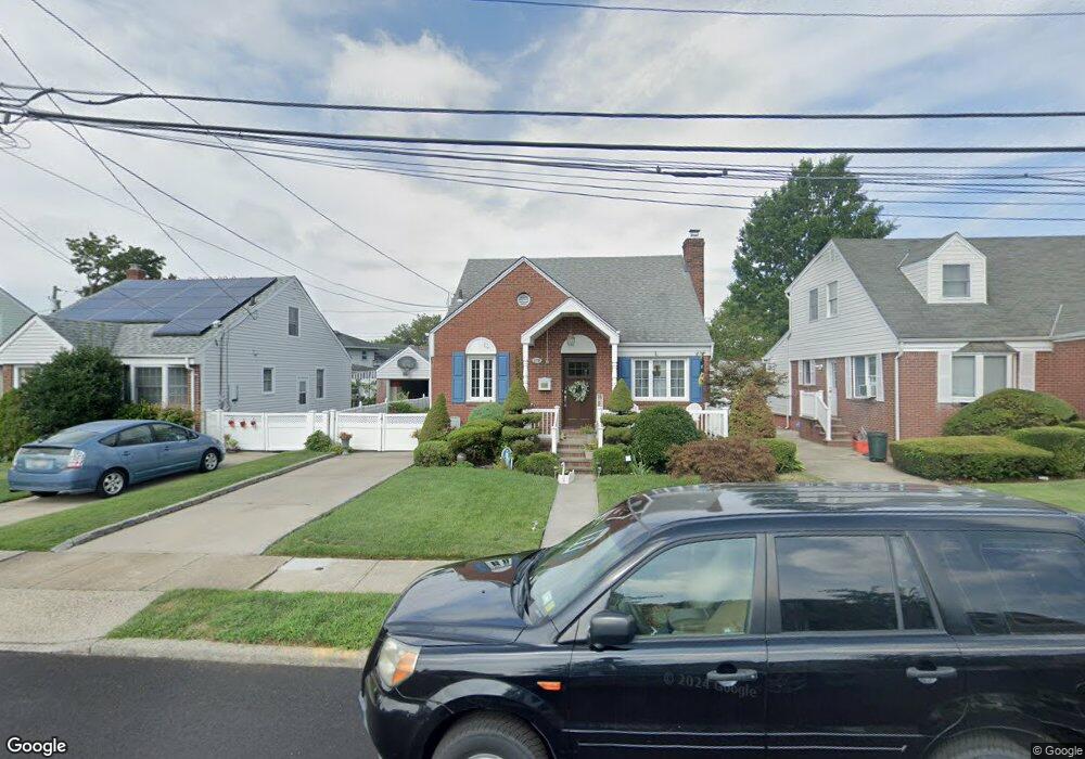 279 Jefferson Ave, Franklin Square, NY 11010 - photo 1