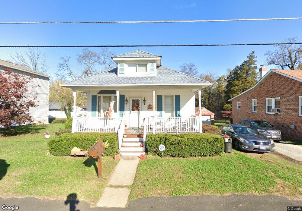 204 Hillendale Ave, Halethorpe, MD 21227 - photo 1