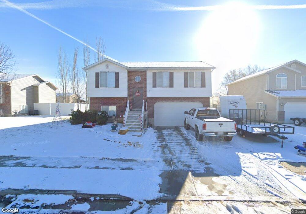 3833 W 4700 S, Roy, UT 84067 - photo 1