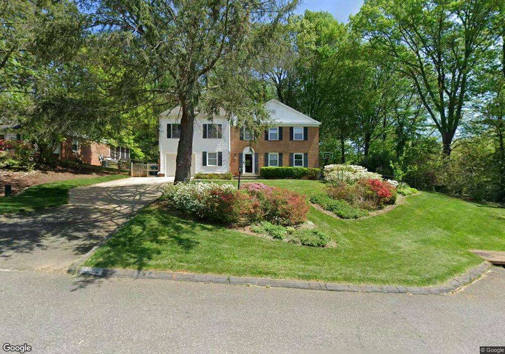 4605 Holborn Ave, Annandale, VA 22003 - photo 1