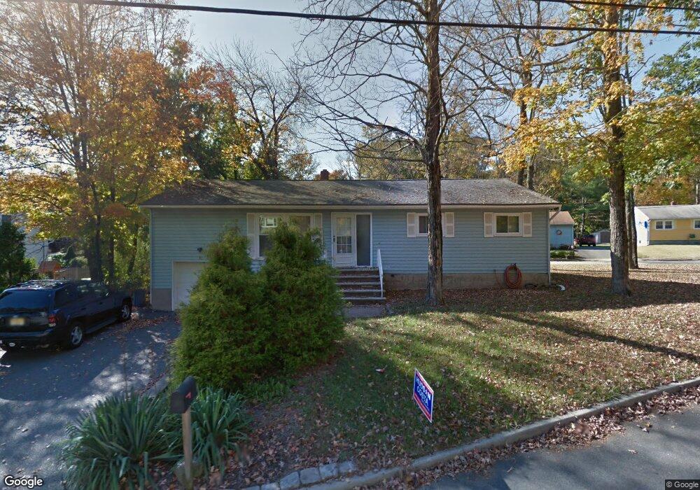 81 Star Lake Rd, Bloomingdale, NJ 07403 - photo 1