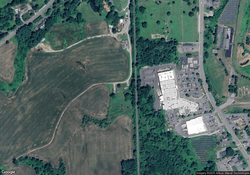 29 Silver St, Great Barrington, MA 01230 - photo 1