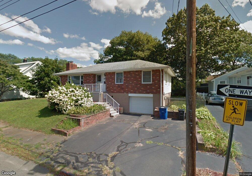 87 Ocean View St, New Haven, CT 06512 - photo 1