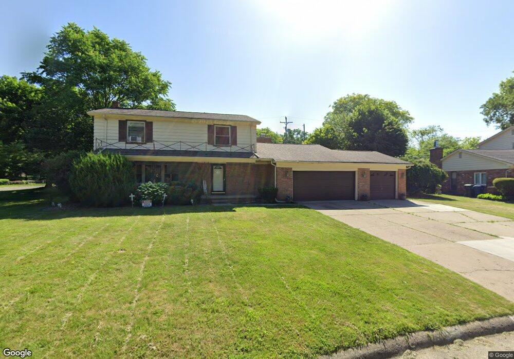 2605 Pinetree Dr, Flint, MI 48507 - photo 1