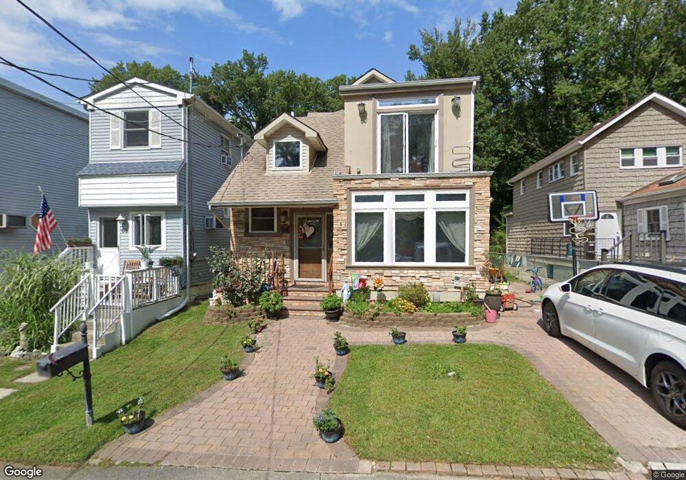 19 Veith Place, Staten Island, NY 10312 - photo 1