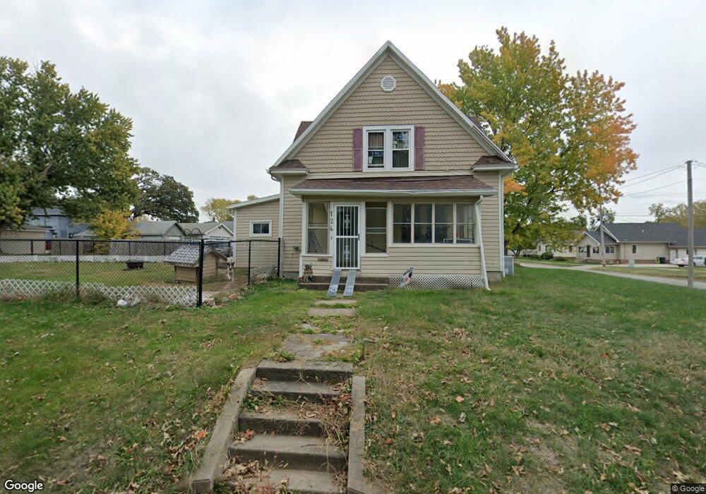 124 W 11th St S, Newton, IA 50208 - photo 1