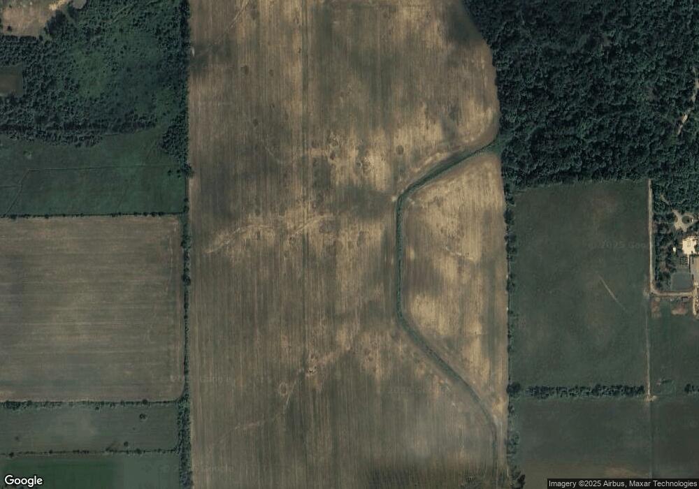 8323 Beecher Rd, Flushing, MI 48433 - photo 1