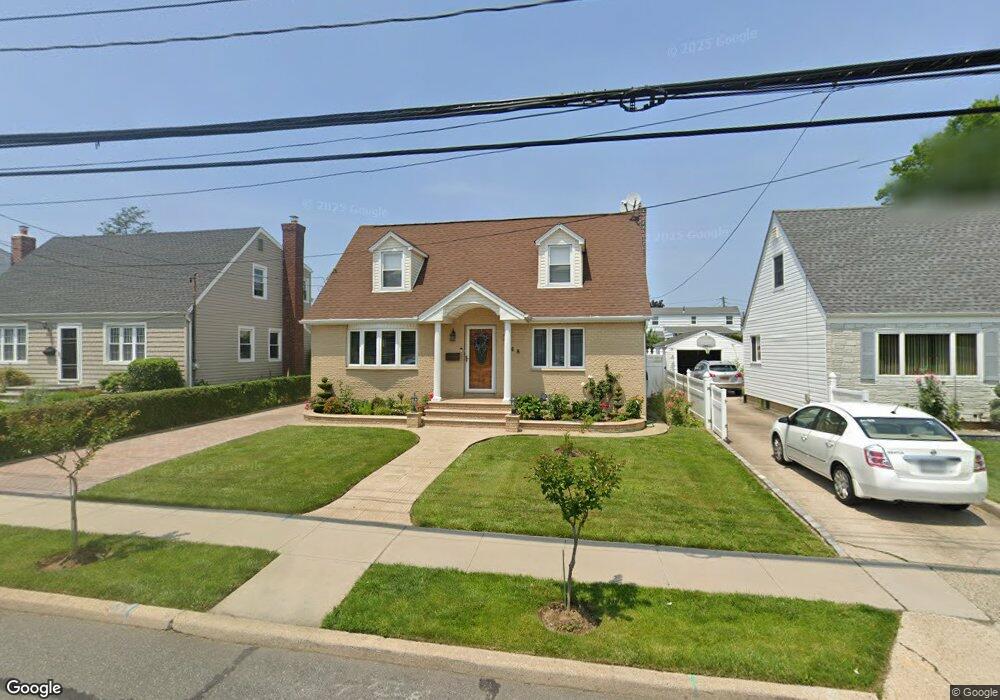 248 Westbury Ave, Mineola, NY 11501 - photo 1