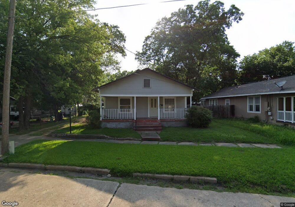 411 D St SW, Ardmore, OK 73401 - photo 1