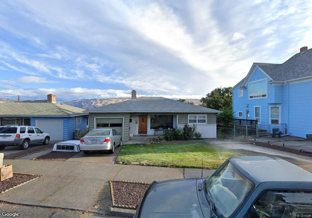 1319 E 11th St, the Dalles, OR 97058 - photo 1