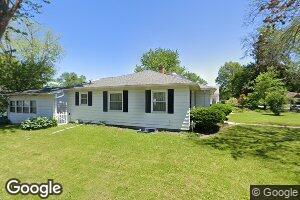201 Forest Ave, Waterloo, IA 50702