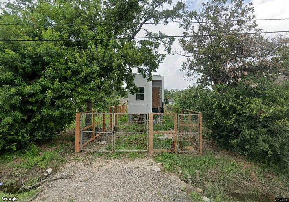 1005 E 40th unit B, Houston, TX 77022 - photo 1