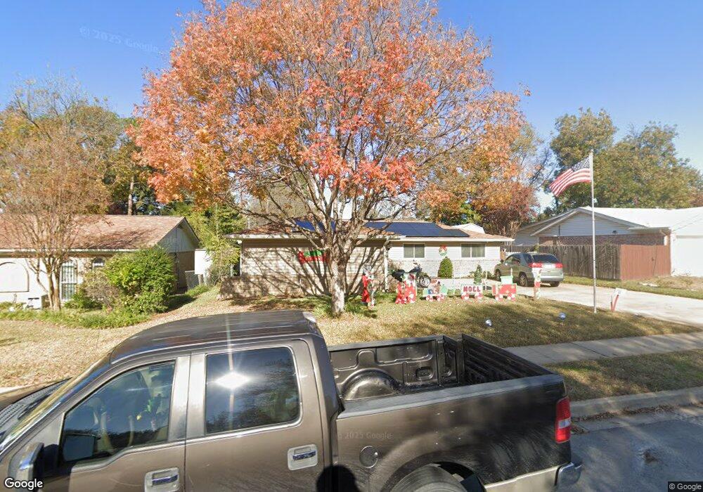 1913 Knoxville Dr, Bedford, TX 76022 - photo 1