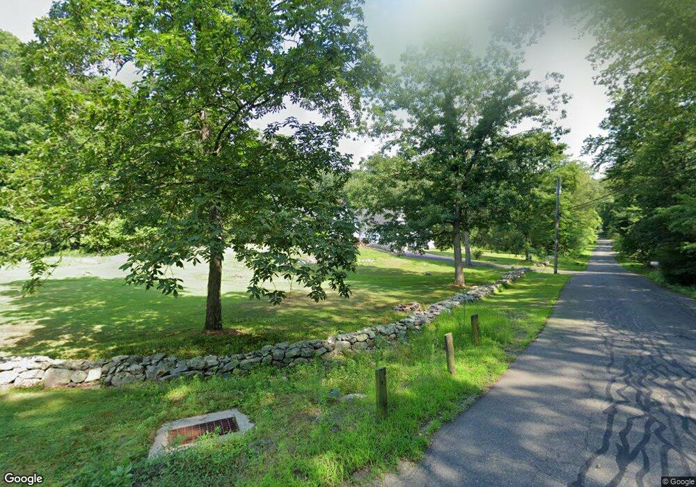 4 Huckleberry Rd, Redding, CT 06896 - photo 1