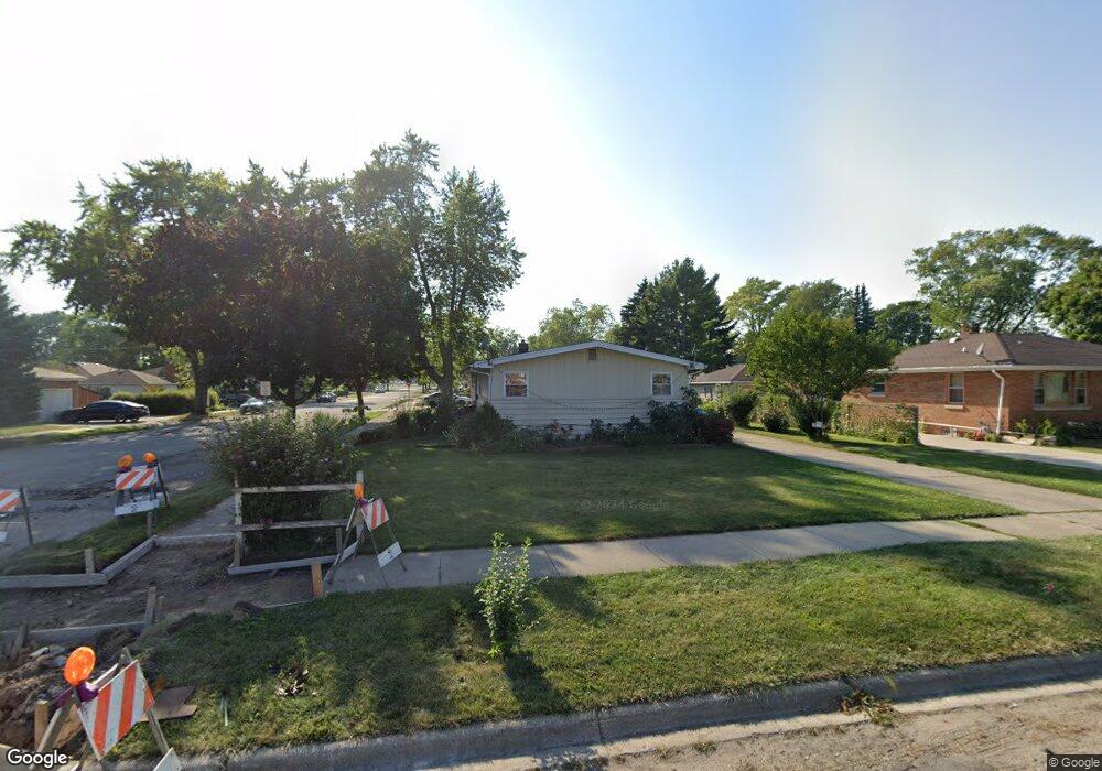 754 Washington Park, Waukegan, IL 60085 - photo 1