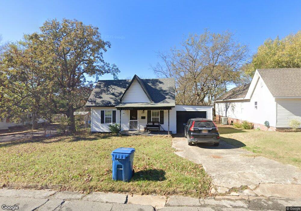 1121 S 3rd St, McAlester, OK 74501 - photo 1