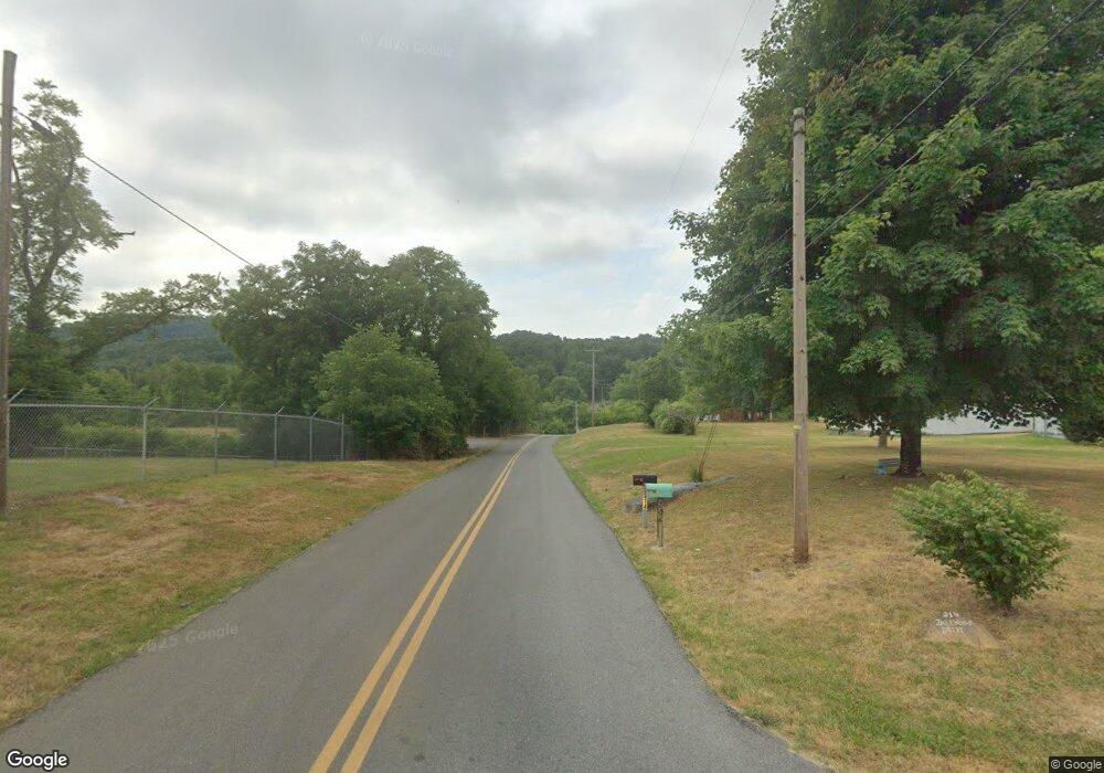 210 Dalewood Dr, Johnson City, TN 37601 - photo 1