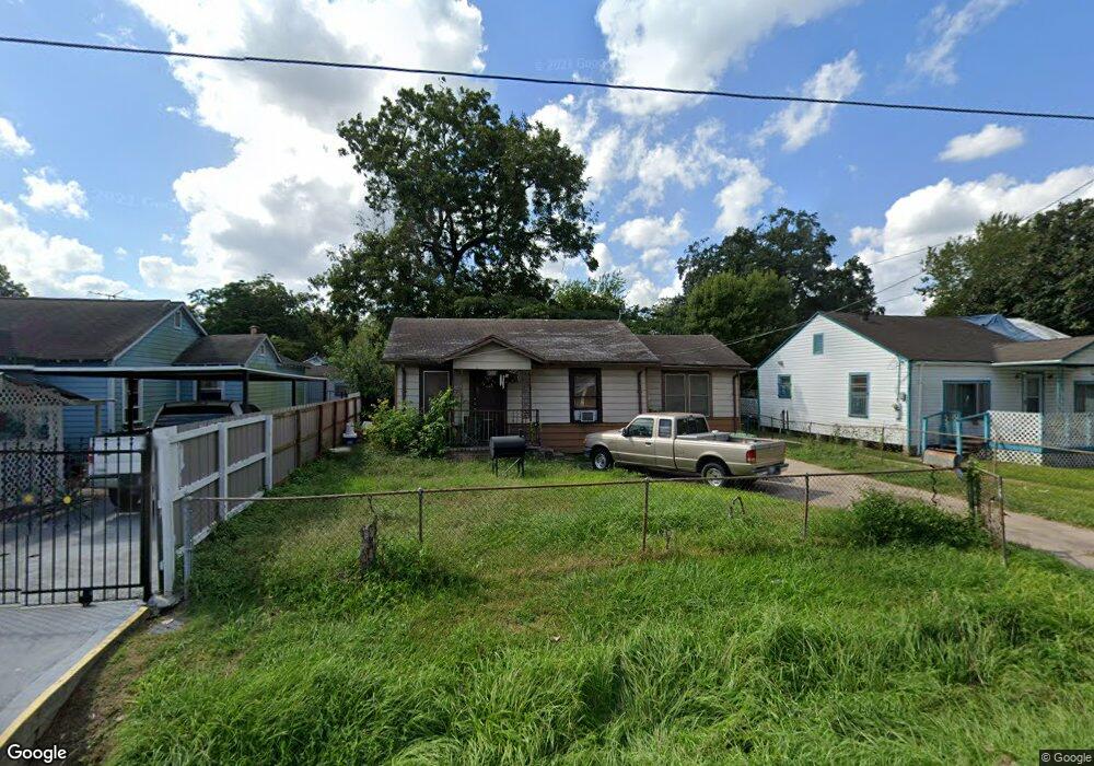 5107 Cochran St, Houston, TX 77009 - photo 1