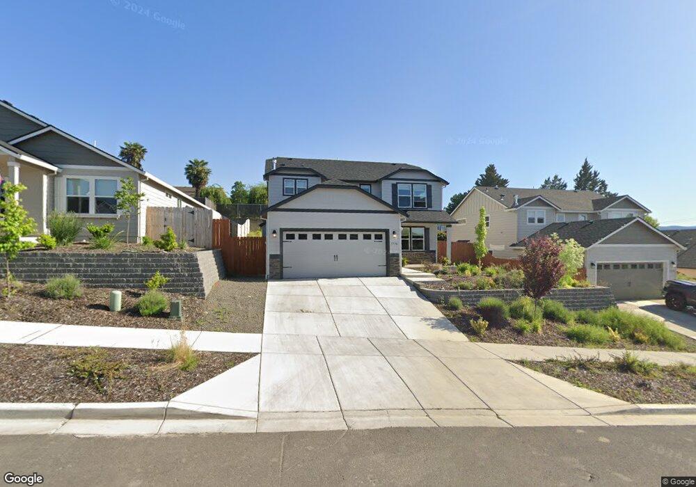 1736 Carrera Cir, Medford, OR 97504 - photo 1