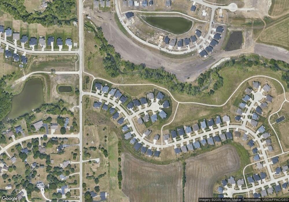 9821 Dunmore Cir, Johnston, IA 50131 - photo 1